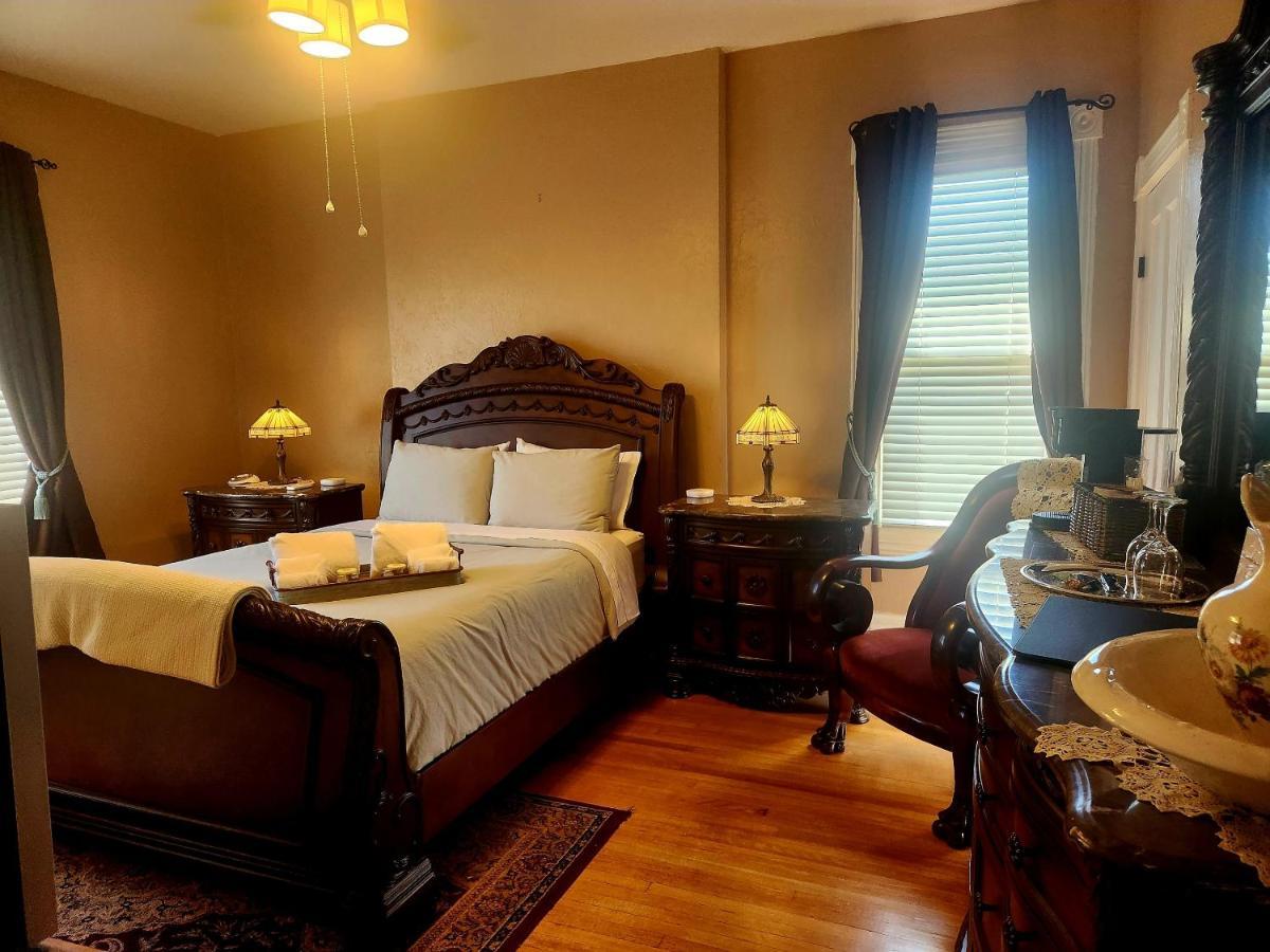 Downen House Bed & Breakfast Pueblo Zewnętrze zdjęcie